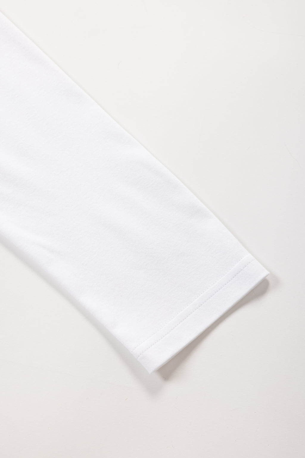 Long sleeve T-shirt  （White）