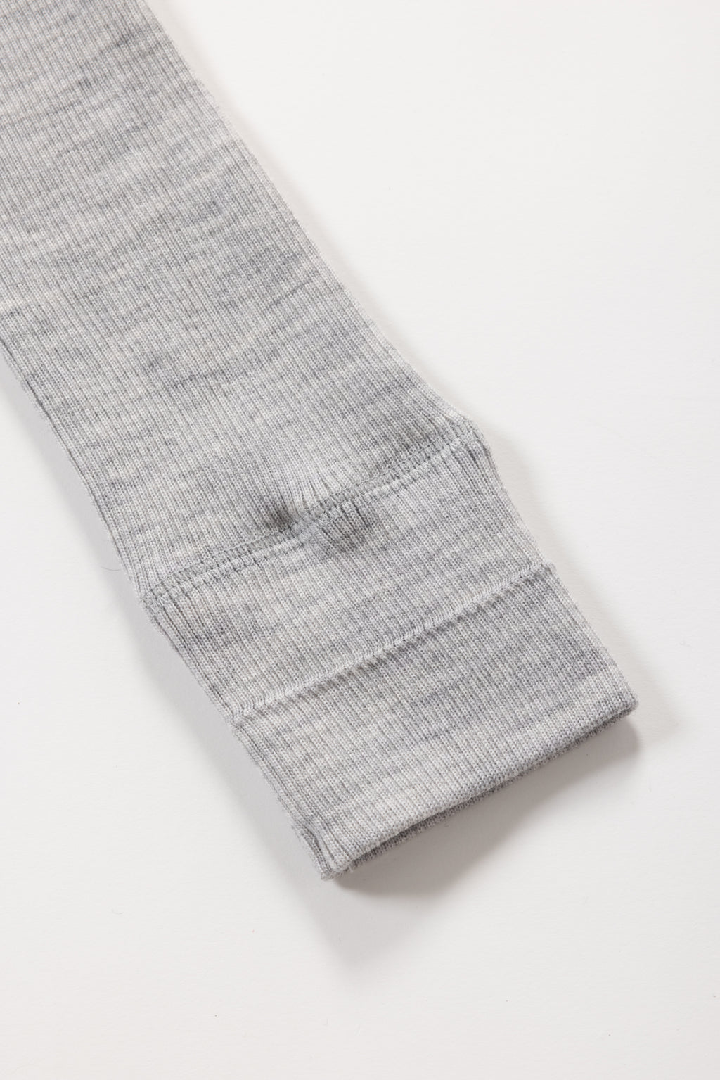 Skin Crewneck knit（Grey）