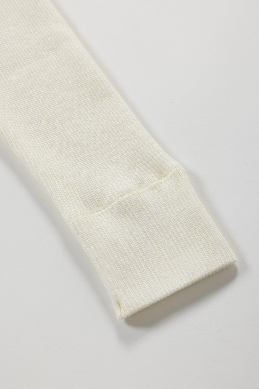 Skin Crewneck knit（Argile）