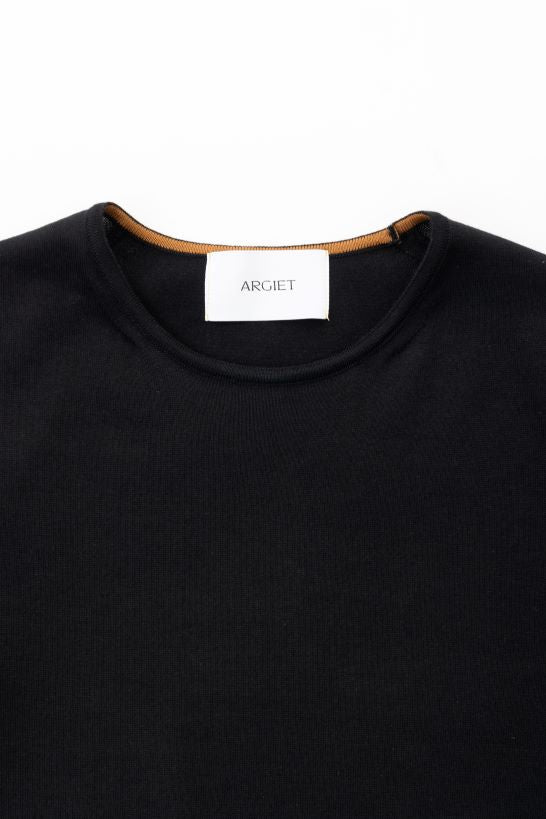 crew neck knit (Black)