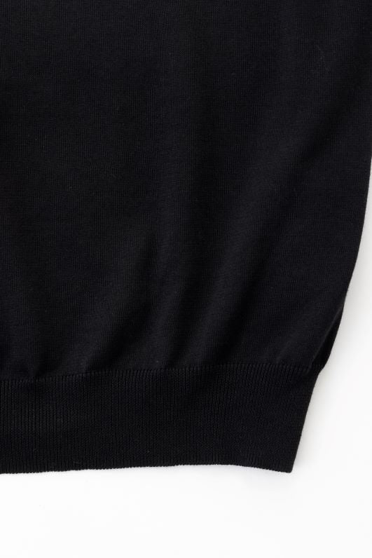 クルーネックニット(ブラック)