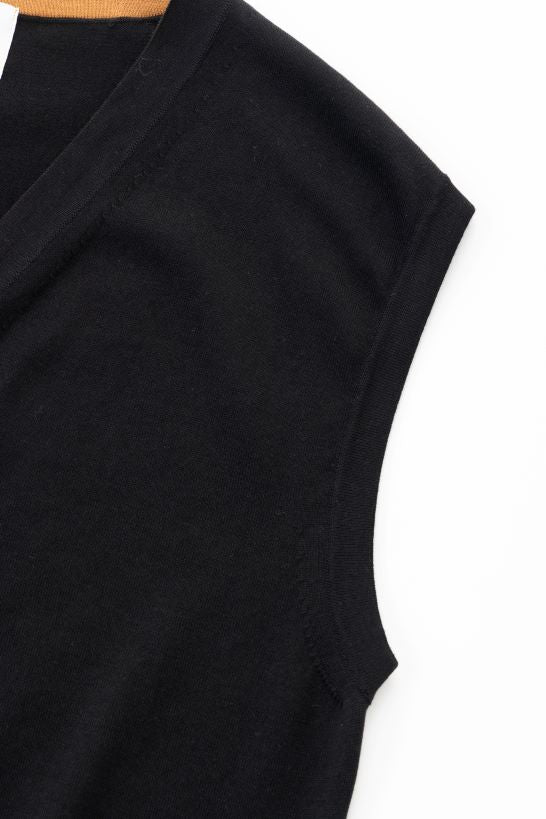 v neck knit vest (Black)